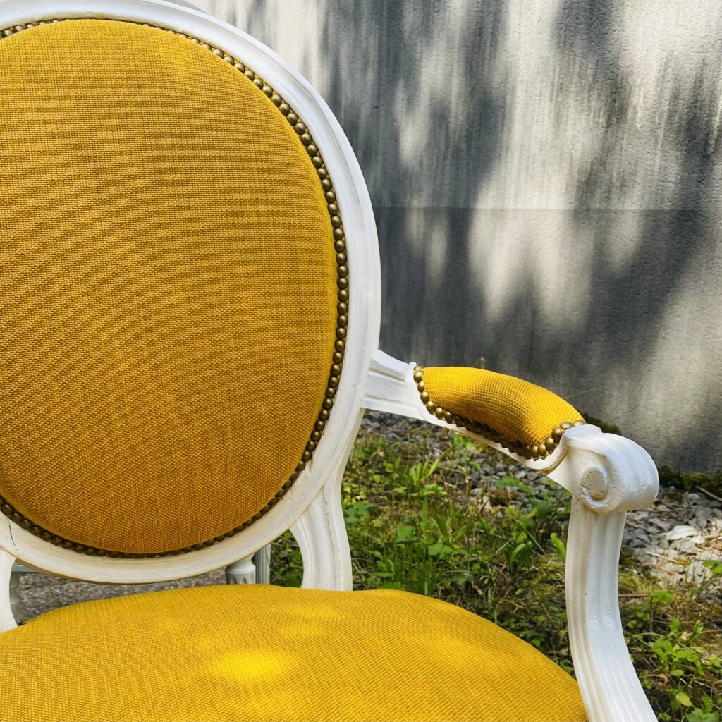 Fauteuil cabriolet regarnissage en crin